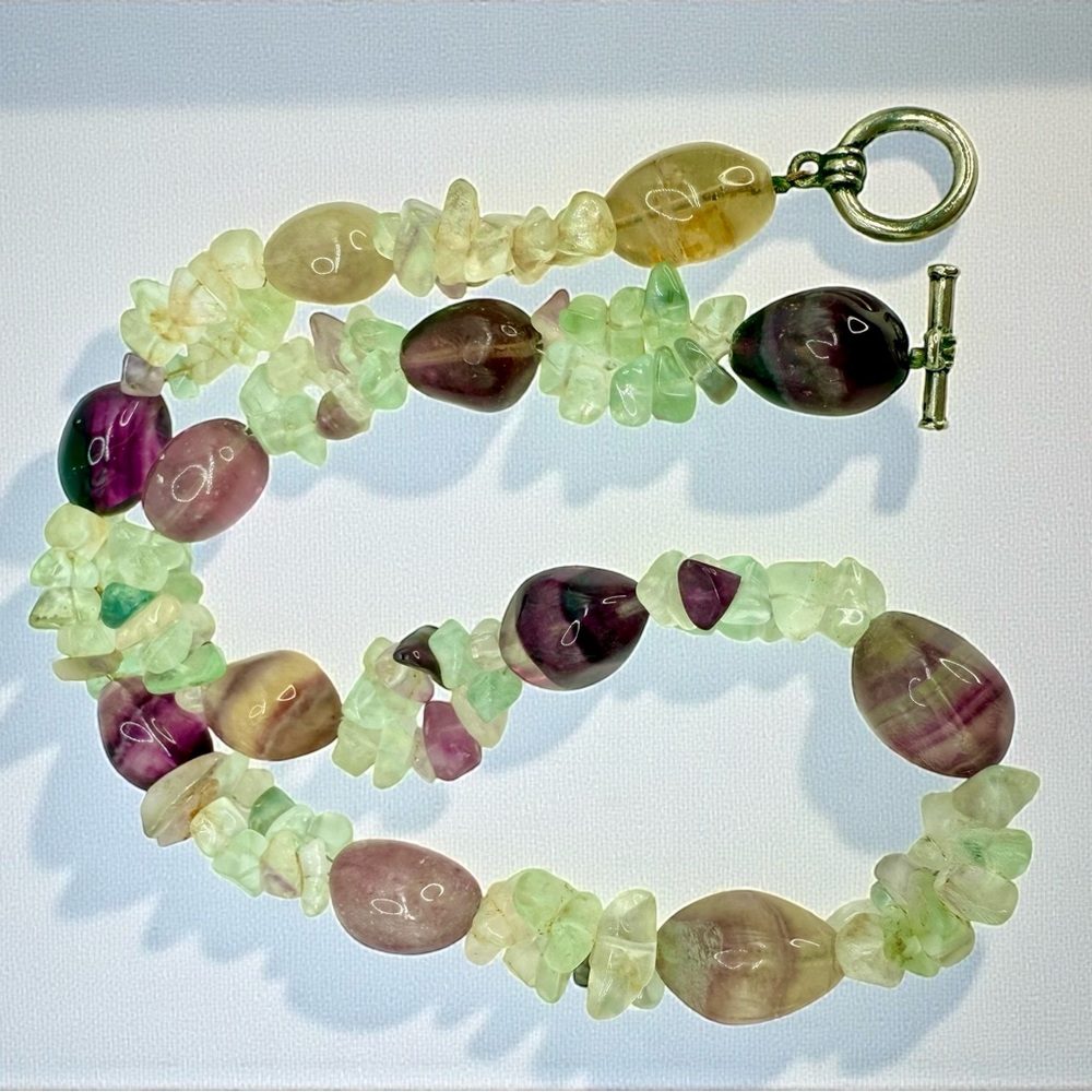 Vintage Rainbow Fluorite Crystal Beaded Necklace – Toggle Clasp – 20” – 106g - Picture 9 of 16